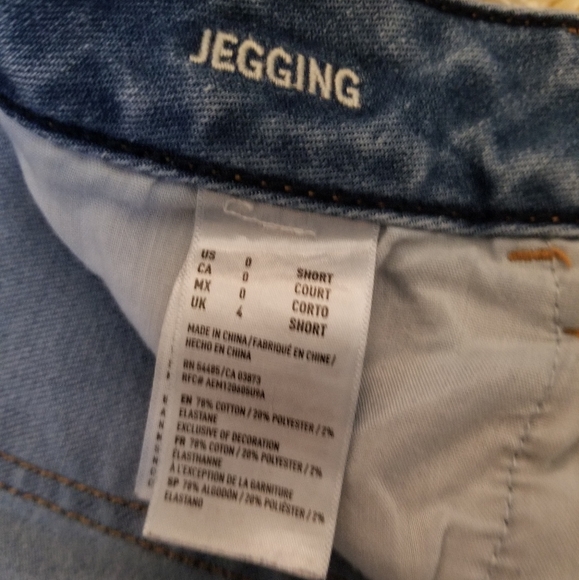 American Eagle Jegging Super Stretch Light Wash - Picture 3 of 4